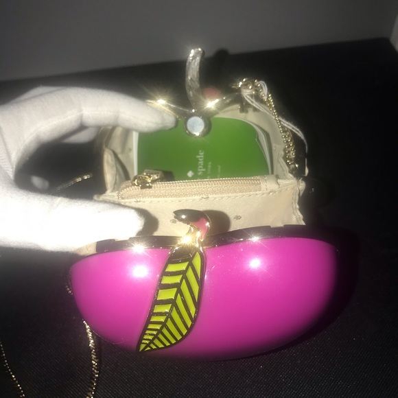 Kate Spade far from the tree apple handbag - Picture 4 of 4
